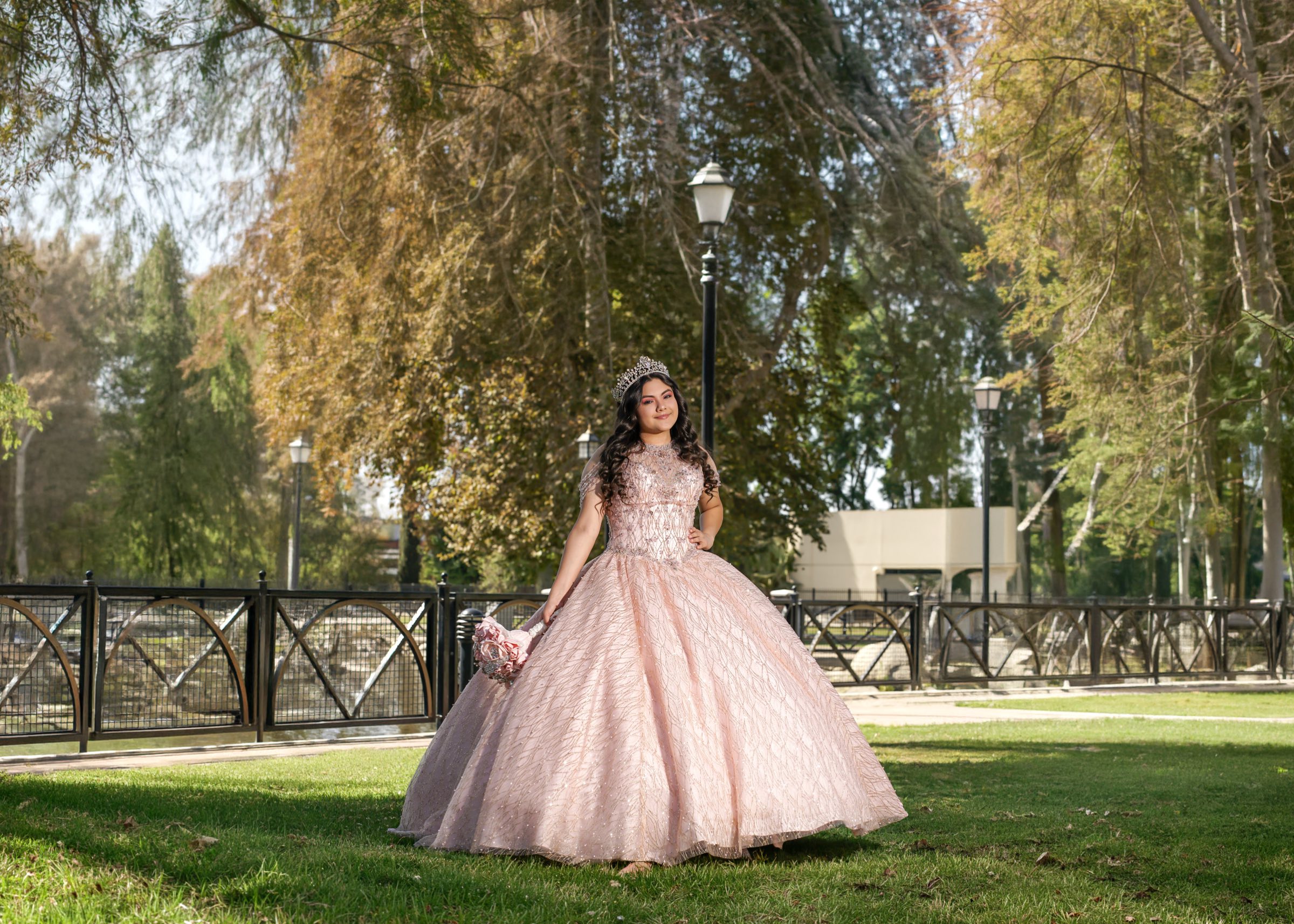 Johan Studio quinceañera gallery photo 8